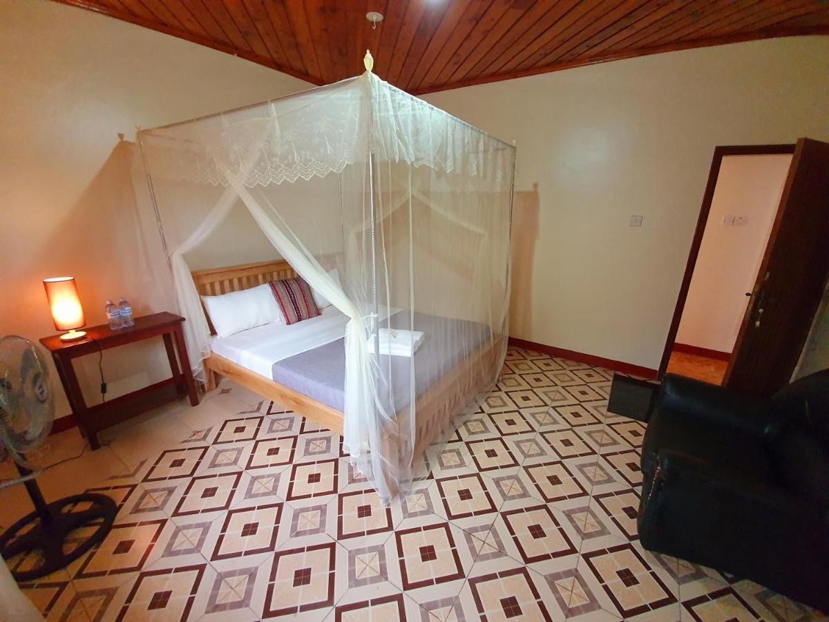 Annas Bed And Breakfast Entebbe Kültér fotó