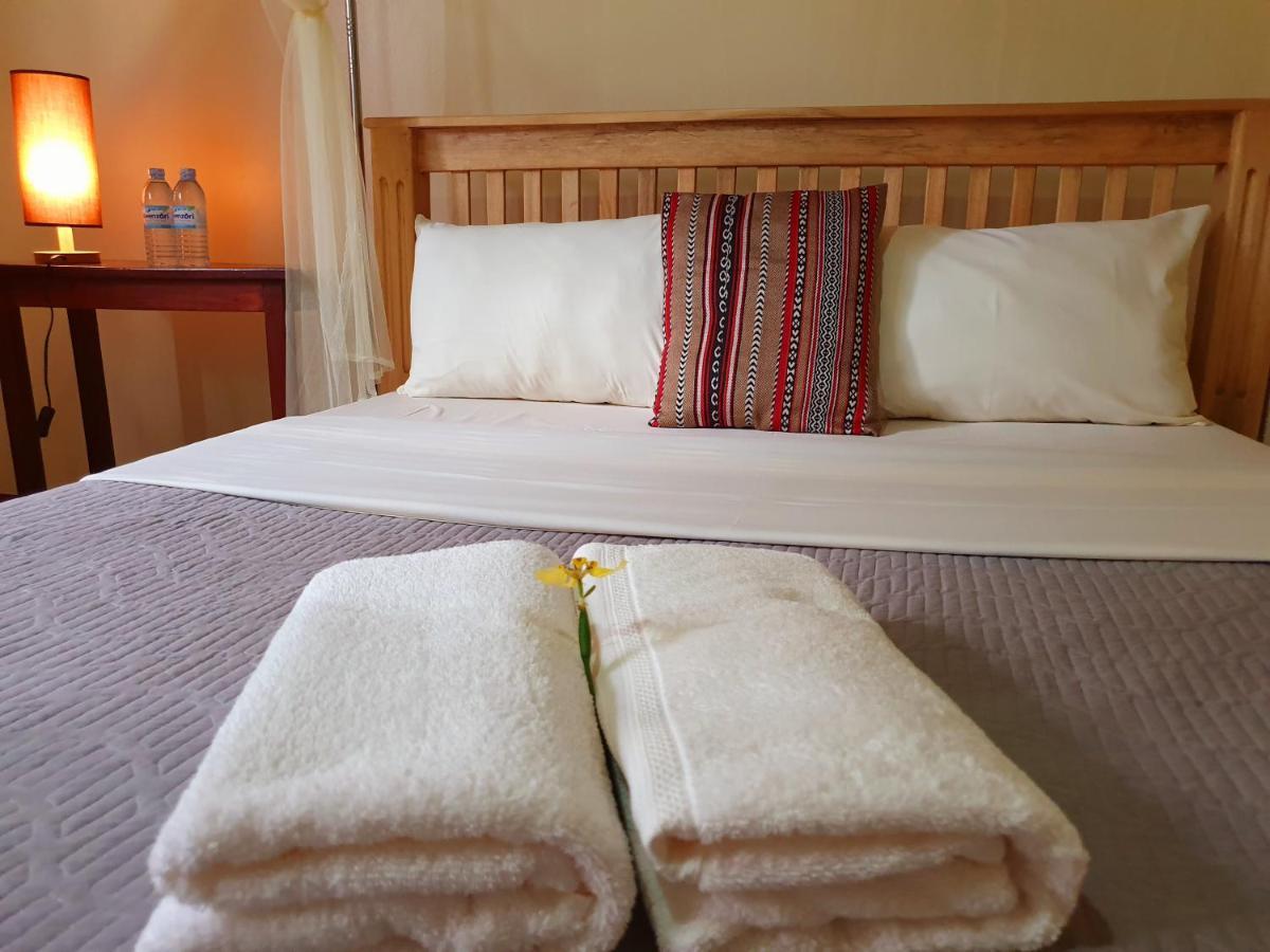 Annas Bed And Breakfast Entebbe Kültér fotó