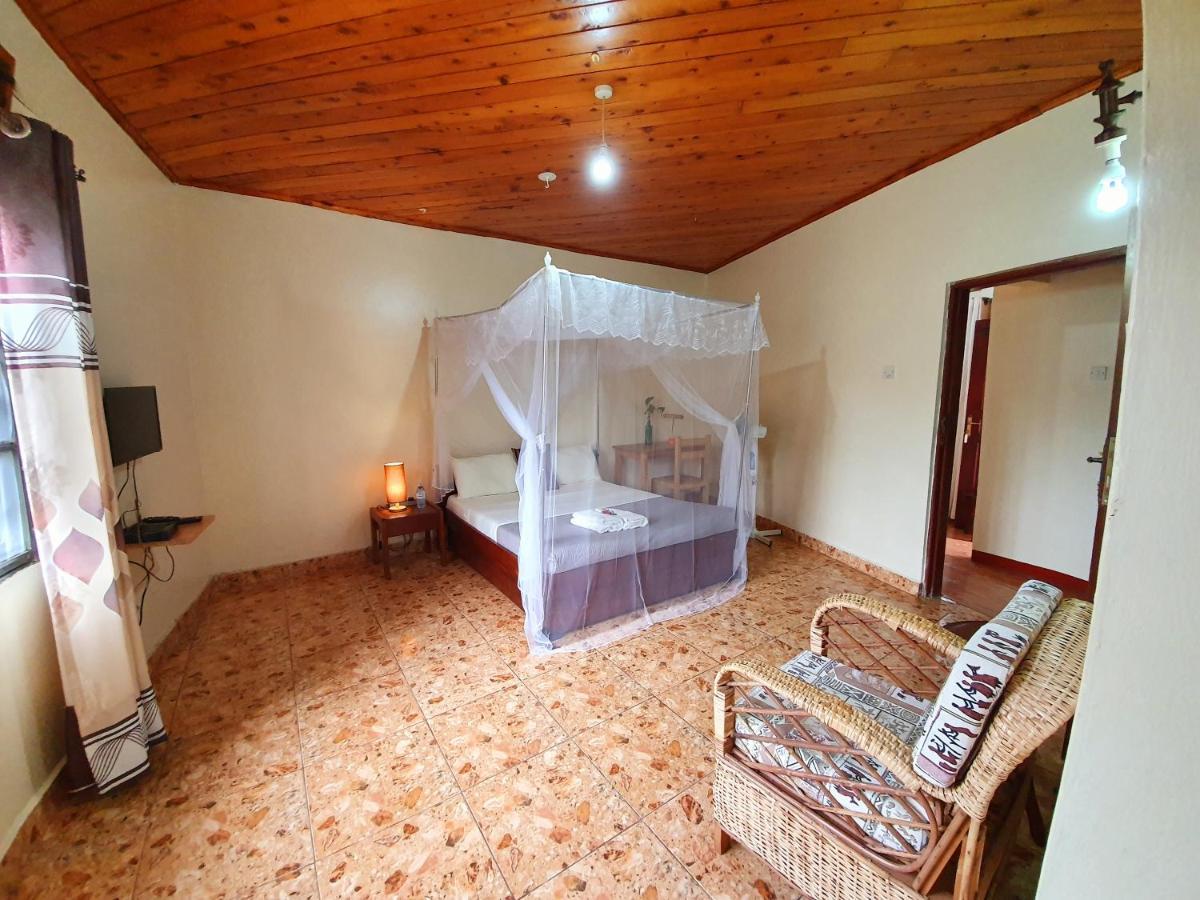 Annas Bed And Breakfast Entebbe Kültér fotó