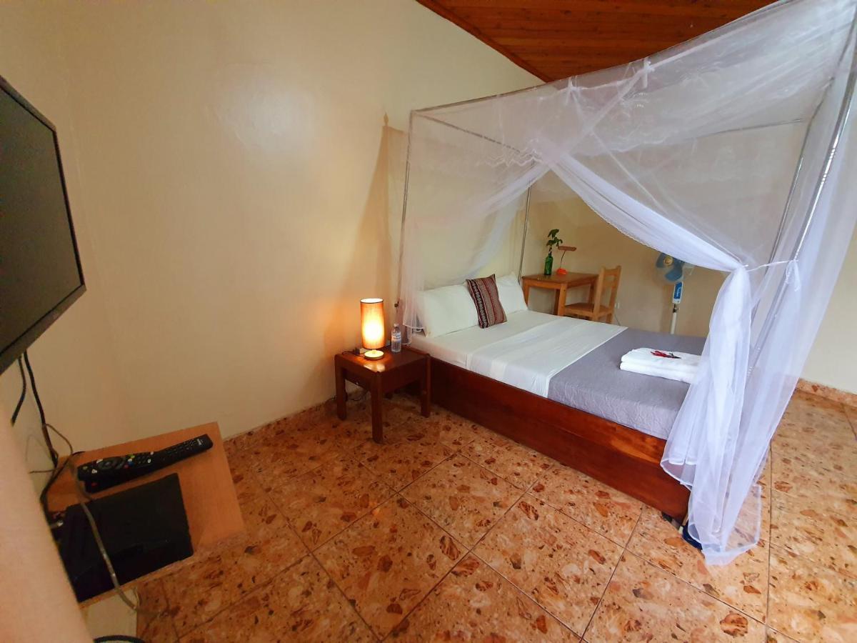 Annas Bed And Breakfast Entebbe Kültér fotó