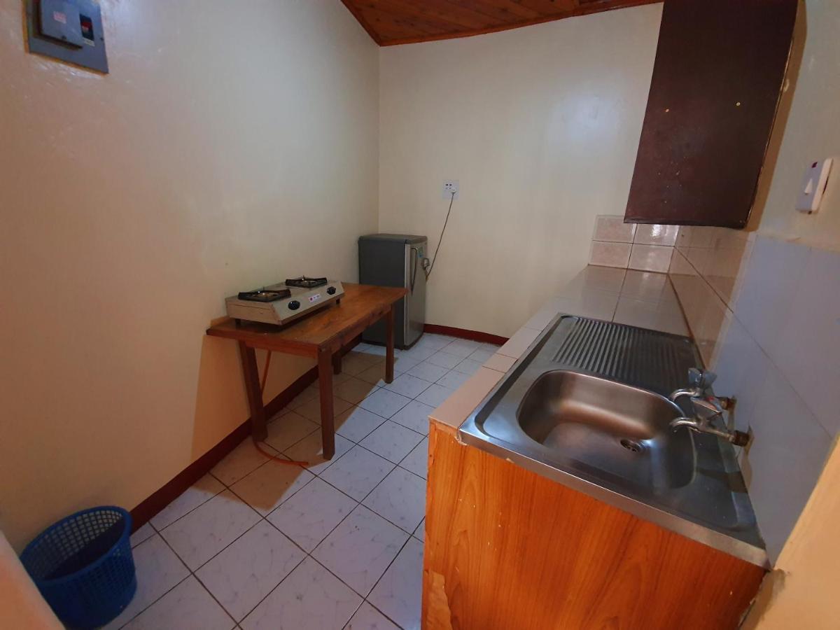 Annas Bed And Breakfast Entebbe Kültér fotó